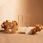 Gold Metal T Bar Earring Stand