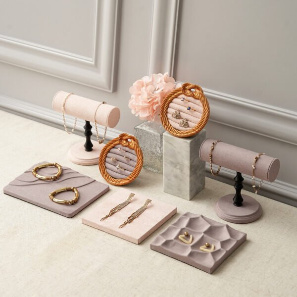 Rosa-lila minimalistische Schmuck-Display-Sets