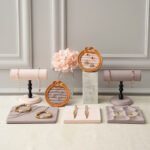 Rosa-lila minimalistische Schmuck-Display-Sets