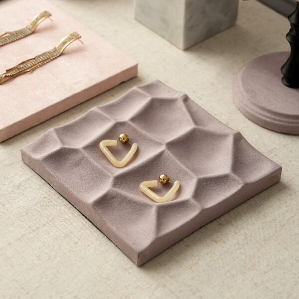 Rosa-lila minimalistische Schmuck-Display-Sets