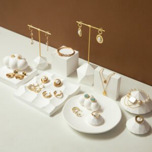 Minimalist Plaster Gold T-Bar Earring Stand