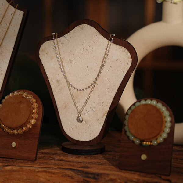 Mini-Armbandständer aus Samt aus Holz