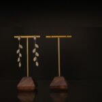 gold t bar earring display stand with wooden base 4