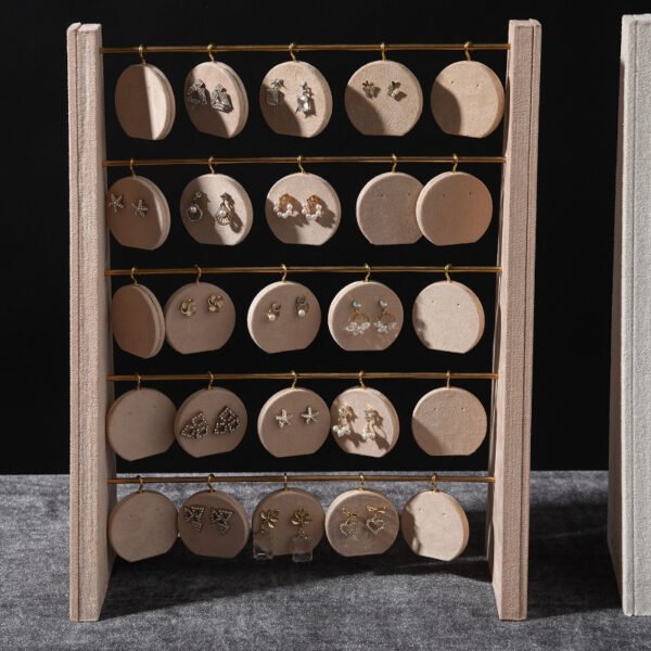 Minimalistischer Ohrring-Ausstellungsständer aus Samt ()
