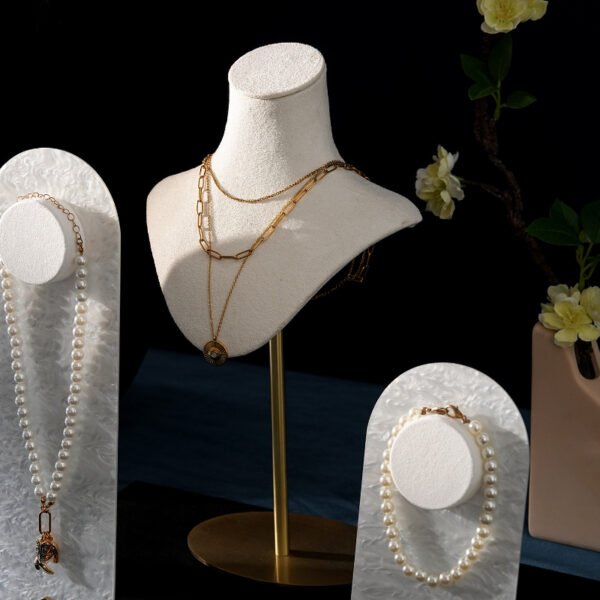 Portable White Acrylic Necklace Display Stand ()