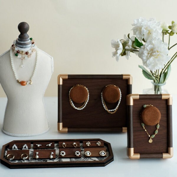 Vertical Wood Watch and Bracelet Holder ()