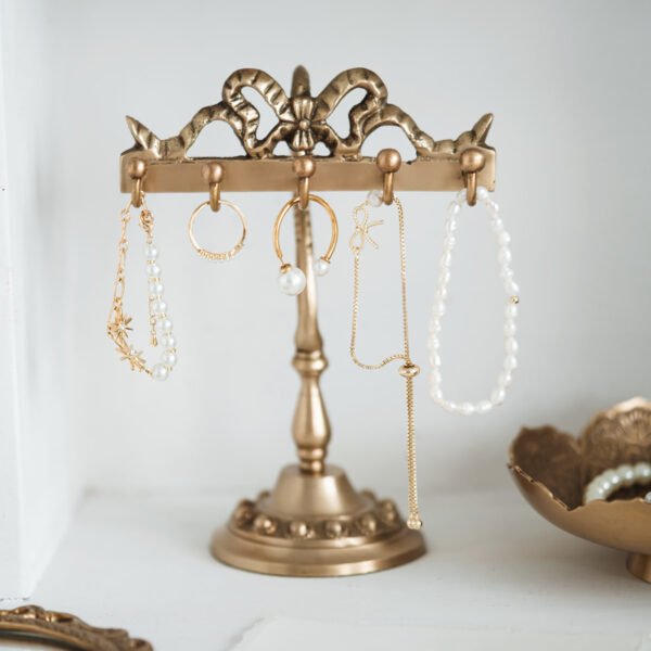 Présentoirs à bijoux en laiton baroque vintage ()