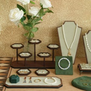 Vintage Green Jewelry Display Set ()