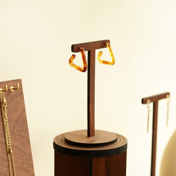 Walnut Veneer Jewelry Display Set ()