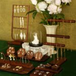 Wood Walnut Tier Bracelet Holder ()