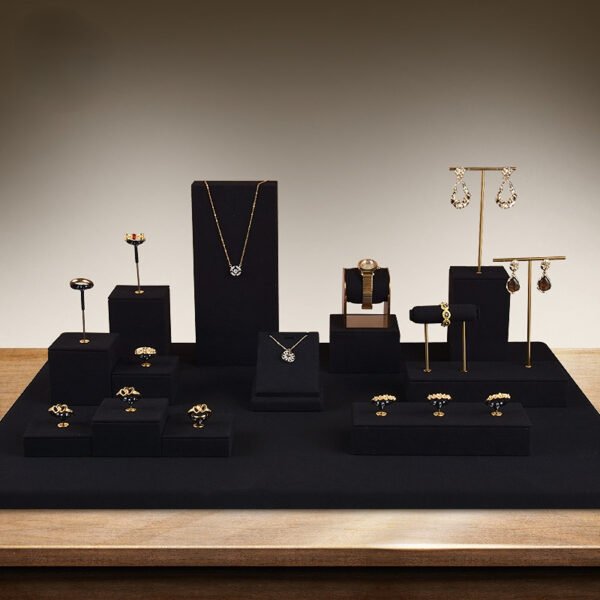 Black Velvet T Bar Earring Display Stand for Studs ()