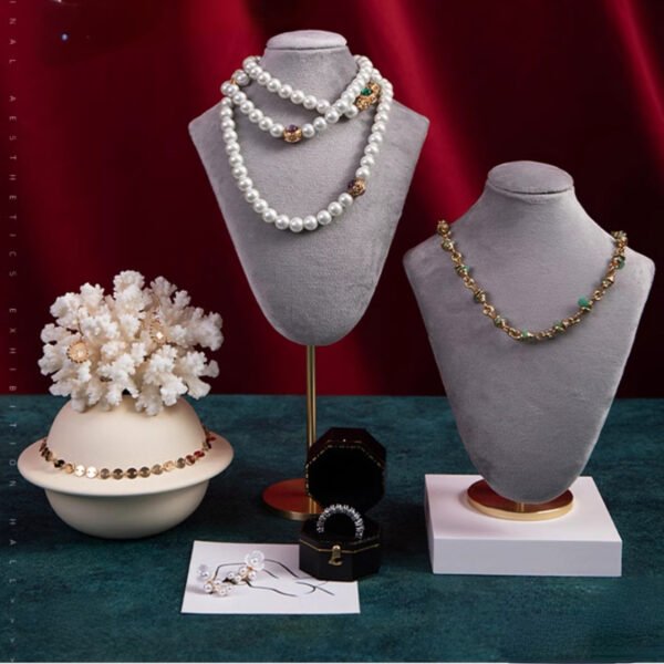 Gray Velvet Necklace Display Bust Stand ()