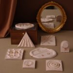 Rosa Samt-Schmuck-Display-Tablett für Ring, Halskette und Armband ()