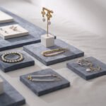 Single Pair T Bar Earring Stand with Holes ()