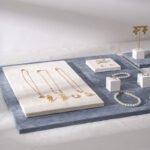 Single Pair T Bar Earring Stand with Holes ()