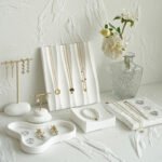 Small White T bar Earring Display Stand ()