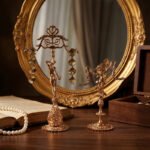 Vintage Gold Standing Up Earring Stands for Dangle Earring ()