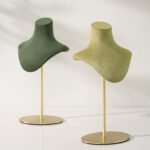 Adjustable Velvet Necklace Bust Display Stand ()