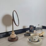 Vintage Fransız Ahşap Vanity Masa Üstü Makyaj Aynası ()