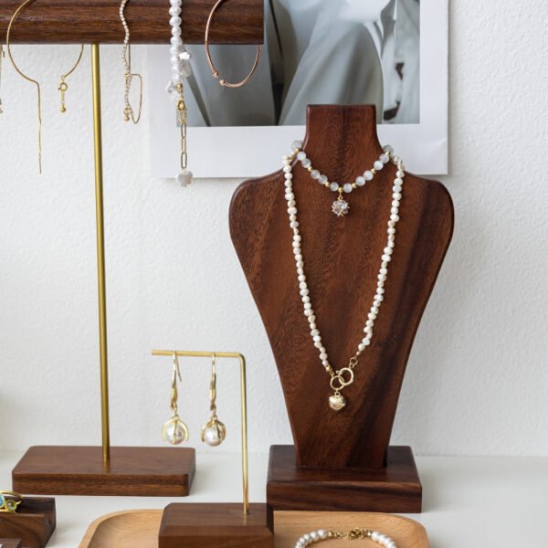 Vintage valnötsträ halsband display byst ()
