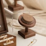 Présentoir à bracelet unique en bois ()