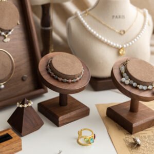Wooden Single Bracelet Display Stand ()
